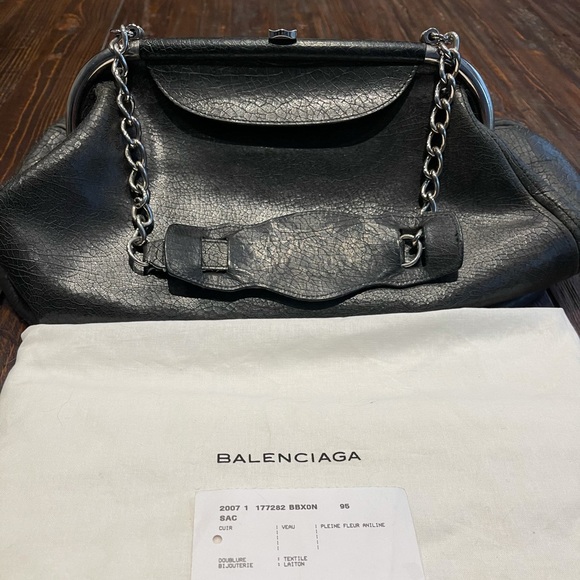 Balenciaga Bag - Black Leather with Chain - Picture 5 of 16